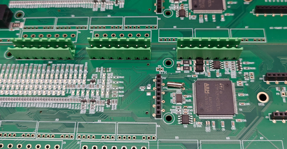 পিসিবিএ কারখানাগুলি কীভাবে হুড়োহুড়ি আদেশের চ্যালেঞ্জগুলি পূরণ করতে পারে?